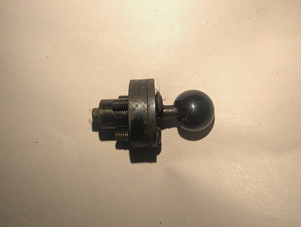 LEVIN LATHE 10MM SPINDLE HEASDSTOCK LOCKING LOCK ASSEMBLY