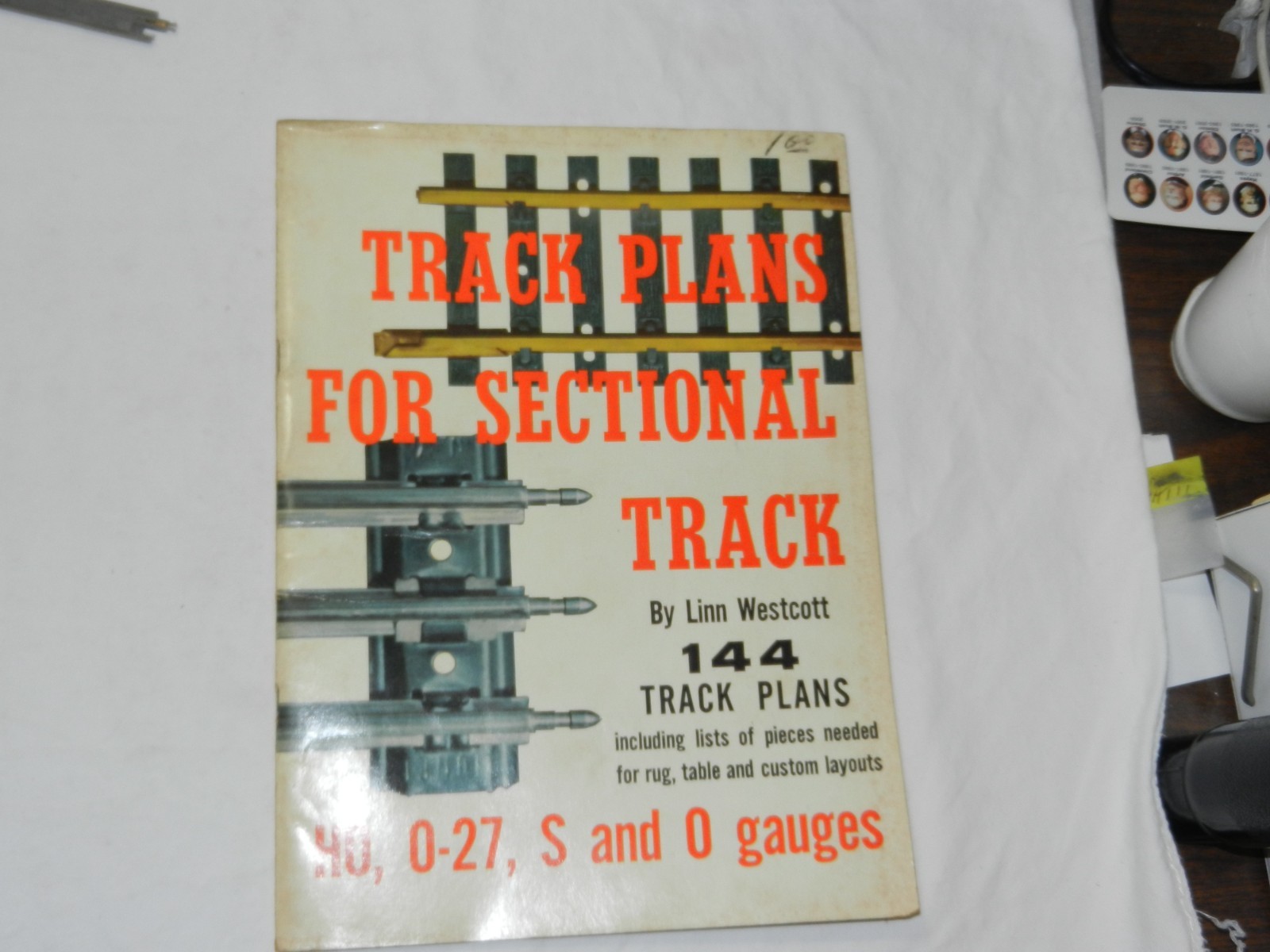 Track Plans for Sectional track HO, 0-27, S and O gauges by Linn Wescott