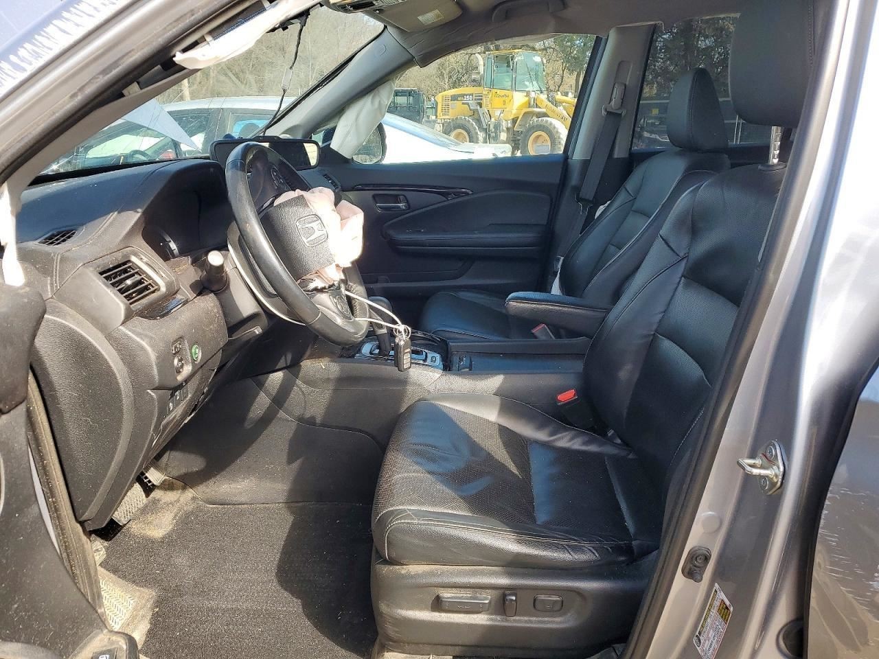 RIDGELINE 2019 Glove Box 809667