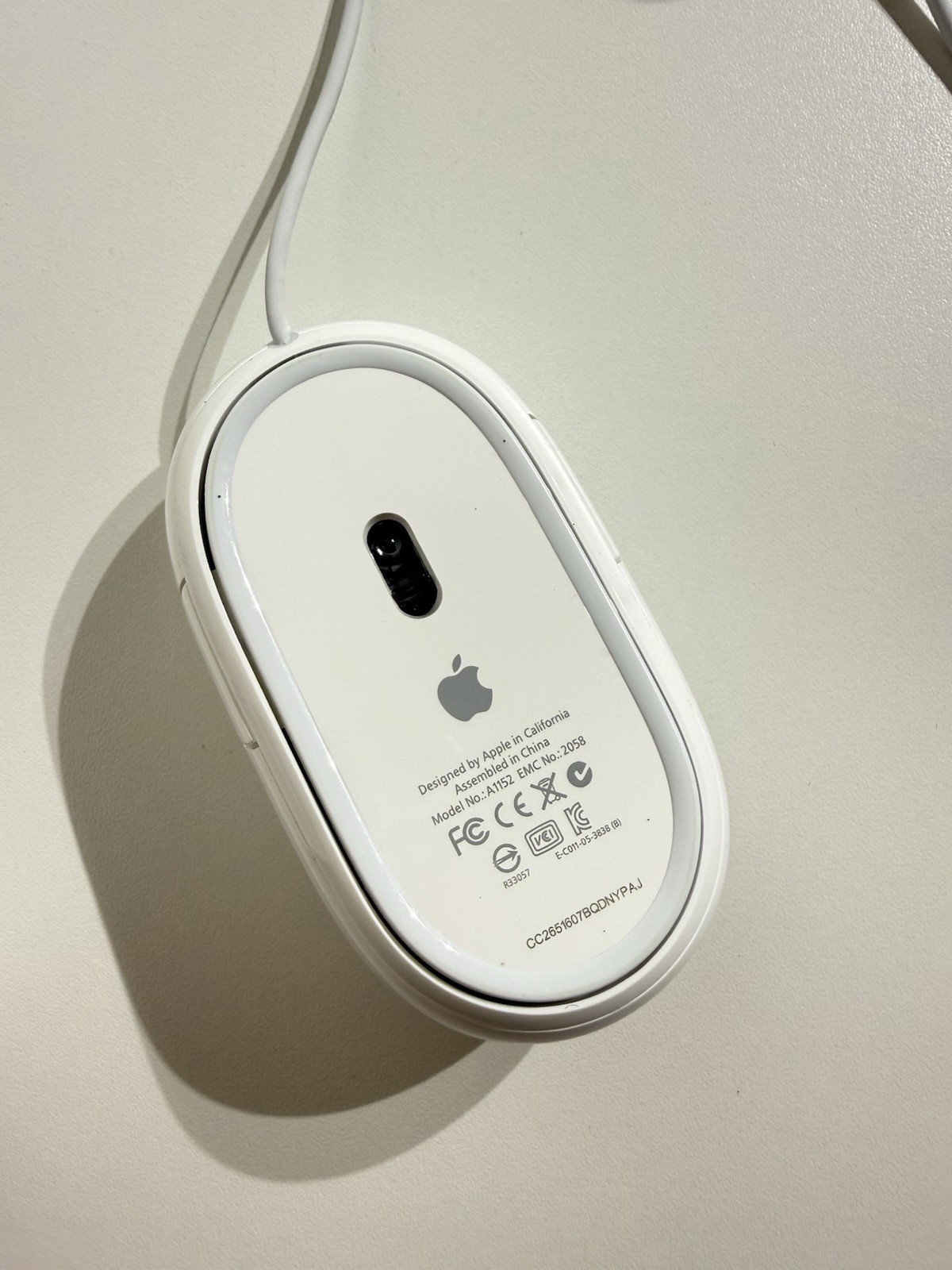 Apple Wired Mouse (white)