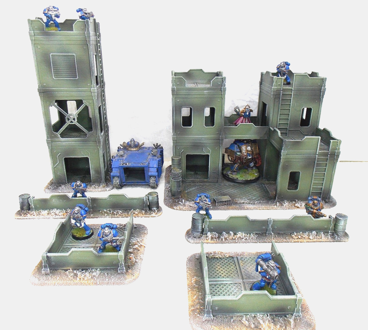 WARGAMING TERRAIN PAINTED, SET OF 6 PIECES ADVANCE ORDERS.