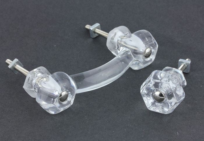 1-1/4" Antique Glass Knob Clear