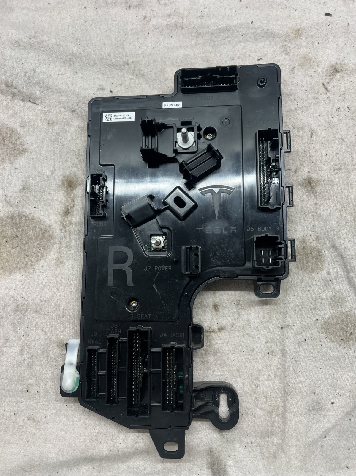 17-23 Tesla Model 3 M3 Front R Passenger Voltage Body Control Module OEM 449 T13