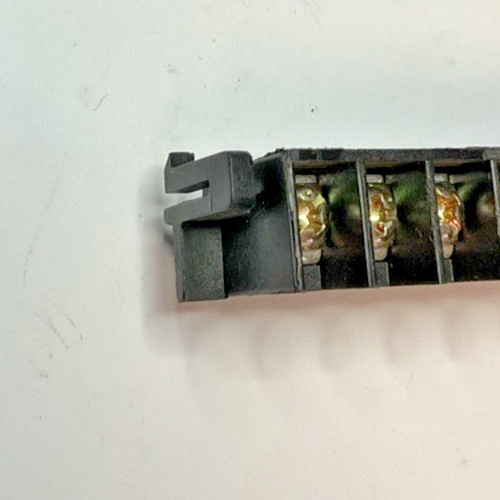 DIRECT LOGIC 150 PLC TERMINAL 15 SCREW ****LOTOF2***