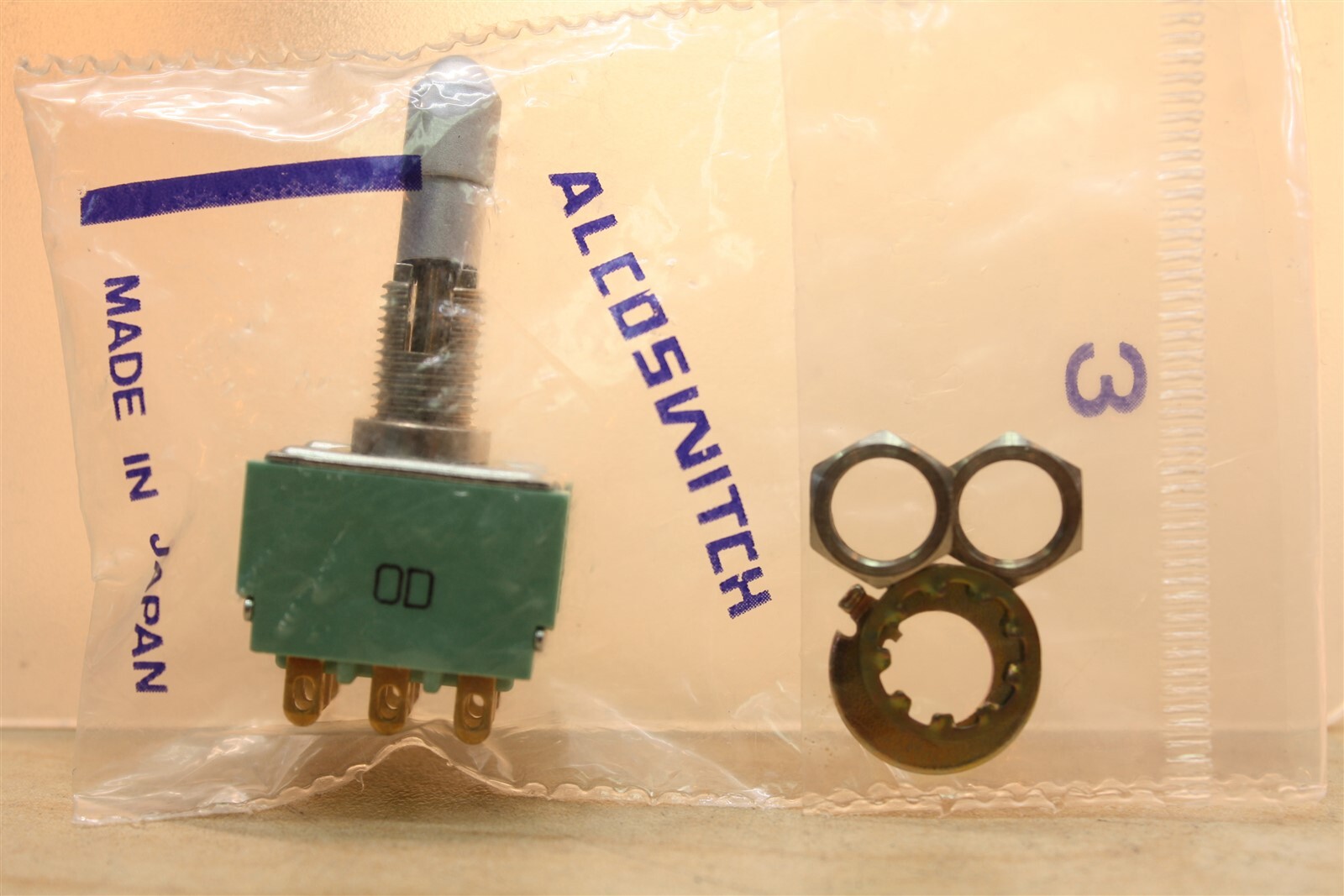 Alco MTL306D Toggle Switch