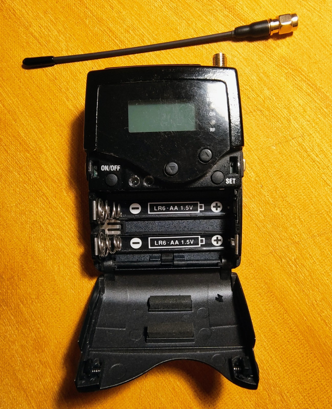Sennheiser EK 2000 Receiver, SMA Antenna Mod. Frequency Range Gw.