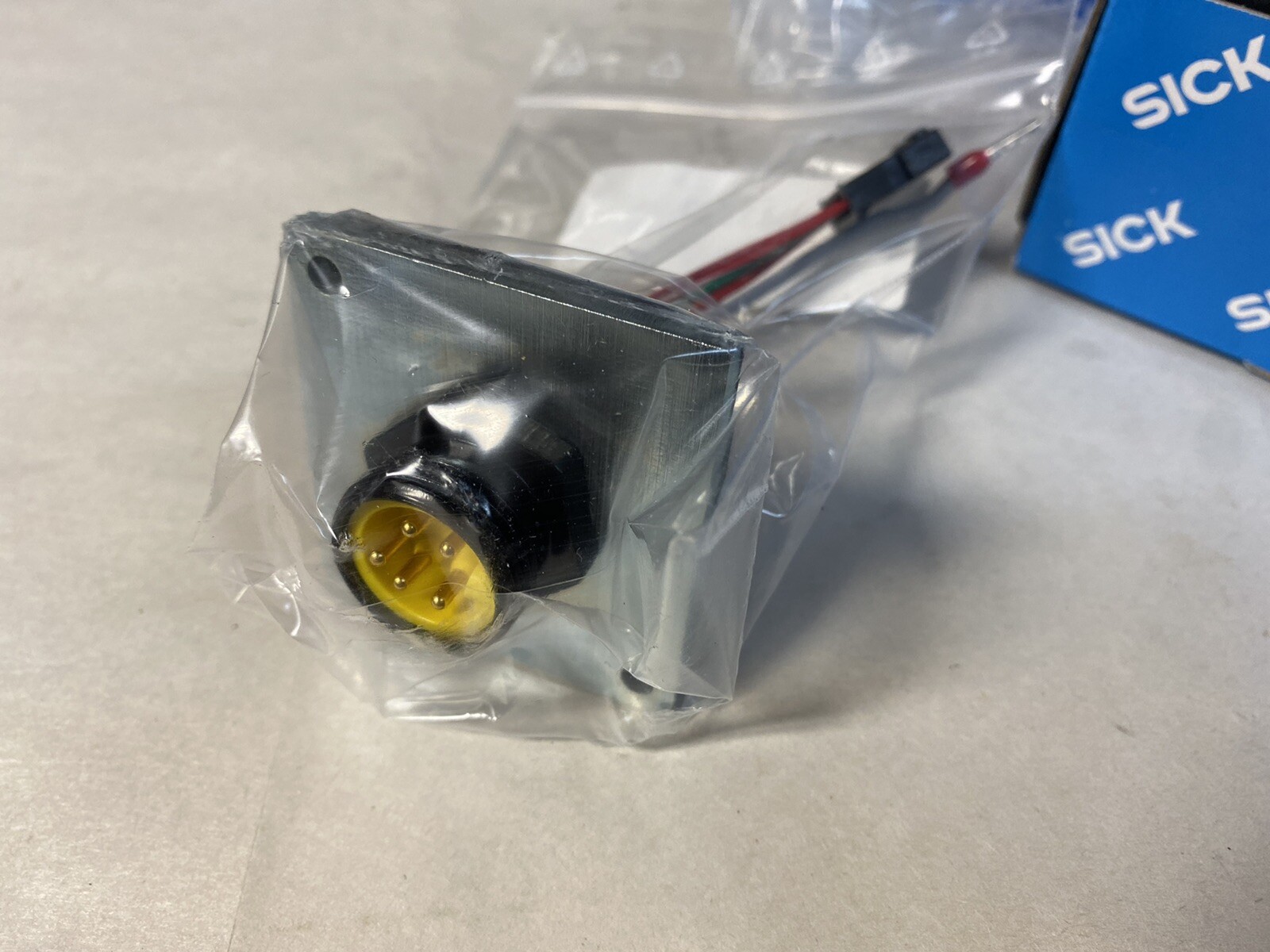 NEW SICK CONNECT. MODULE FIELD KIT CMF400-2201S01 Fast Shipping