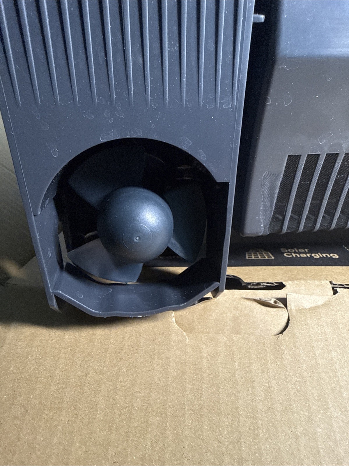 F1T Powered Robotic Pool Skimmer Surface Cleaner Pre Owned