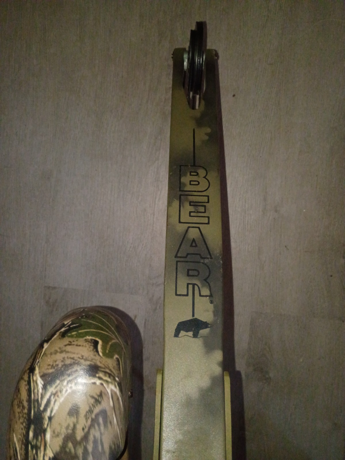 Bear White Tail II Compound Bow