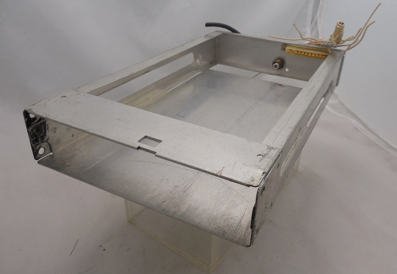 King KT 96 Mounting Tray with Connectors 064-1012-00