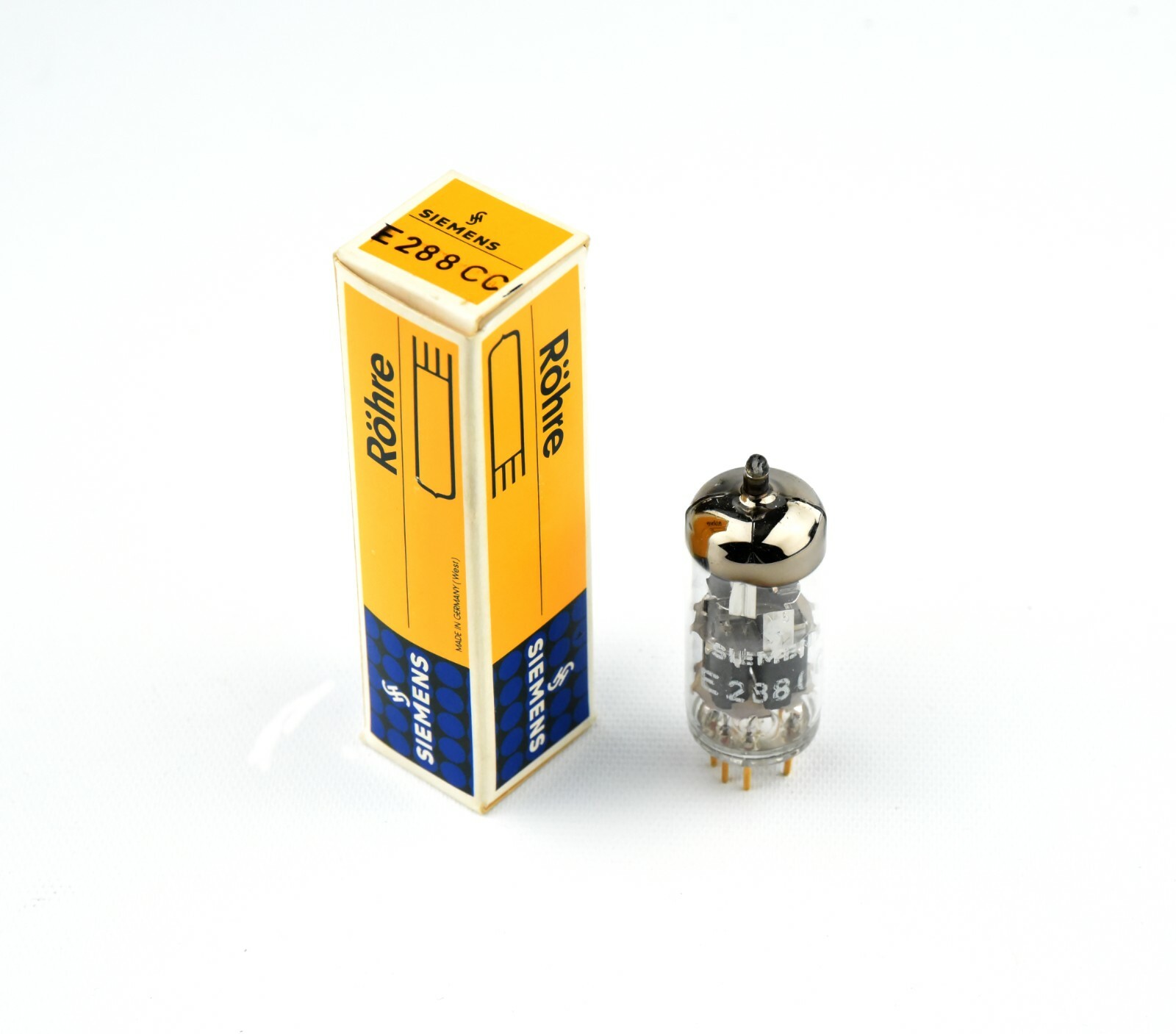 SIEMENS E288CC 8223 NOS vacuum tube 6922 E88CC pinout RARE TUBE 6DJ8 sub