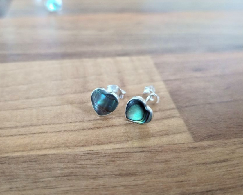 925 Sterling Silver - Heart Shaped Abalone Stud Earrings - New