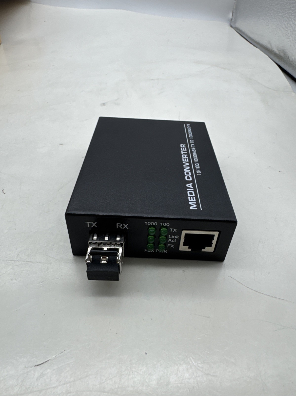 Fiber Ethernet Media Converter 10/100/1000 Base (35)