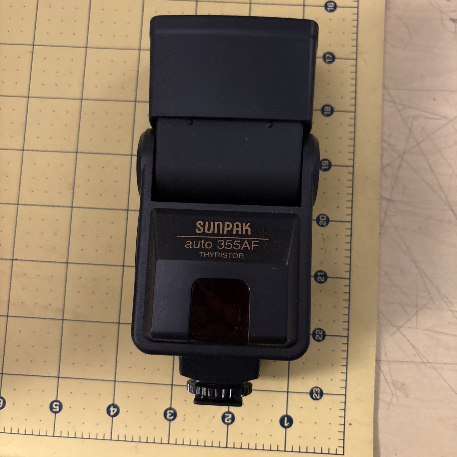 Sunpak Auto 355AF THYRISTOR Camera Flash