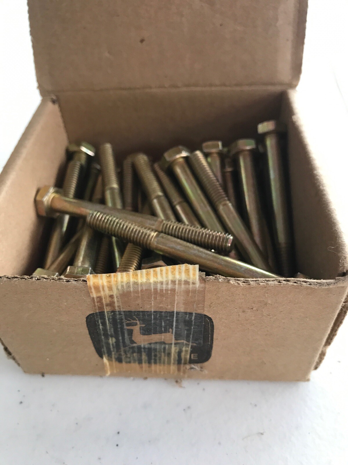 19M7319  GENUINE John Deere SCREW BOLT  Box Of 48 Bolts Replaces  AT266583
