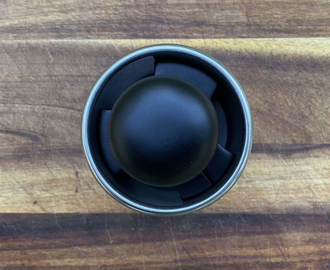 Cafelat Robot self-leveling handle