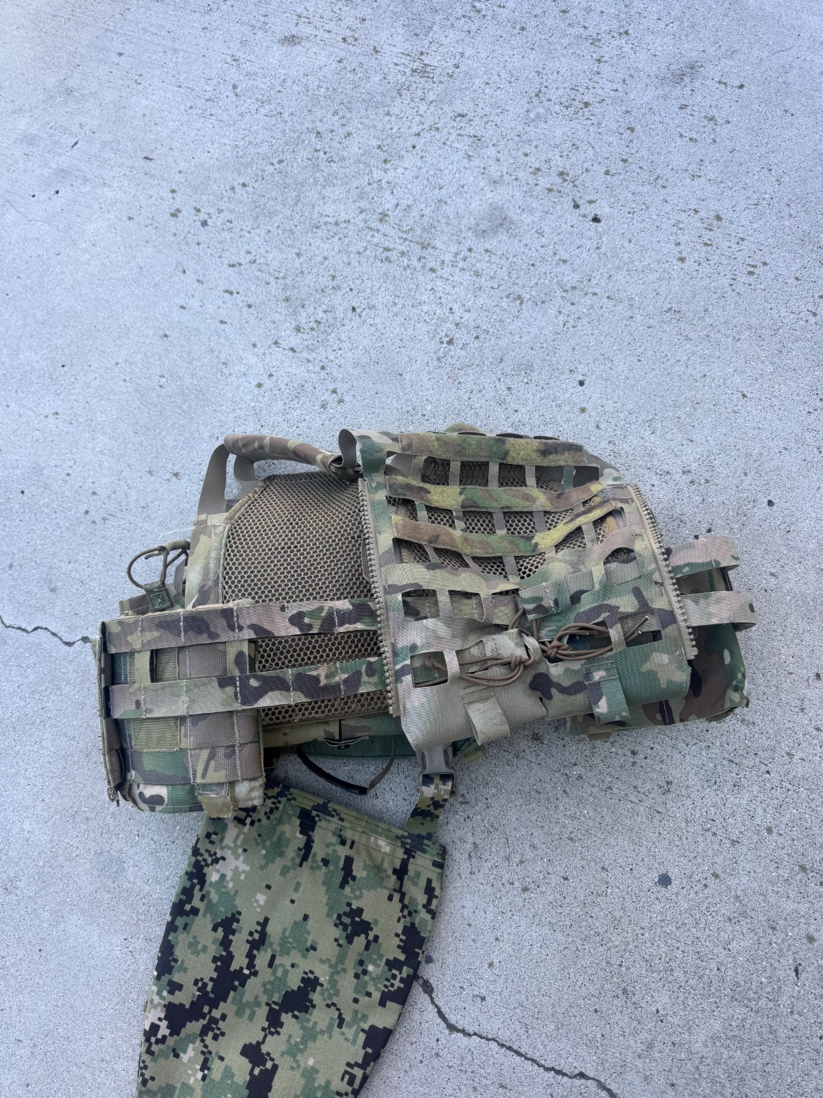 Crye Precision AirLite SPC Multicam Small w/ Extras