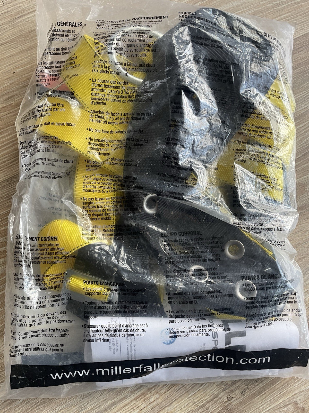 Miller 650-4/UYK Universal Fit Climbing/Tower Safety Harness 400 Lb Cap. NEW OS