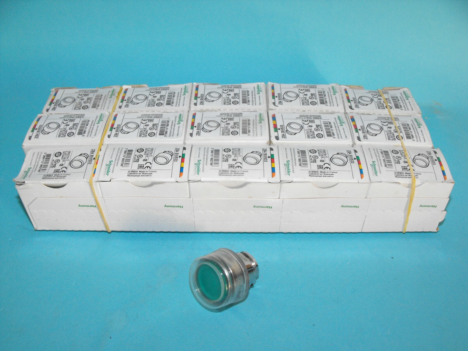Schneider Electric.TELEMECANIQUE.XB4BW533.(LOT15PCS).Green Push Button.NEW