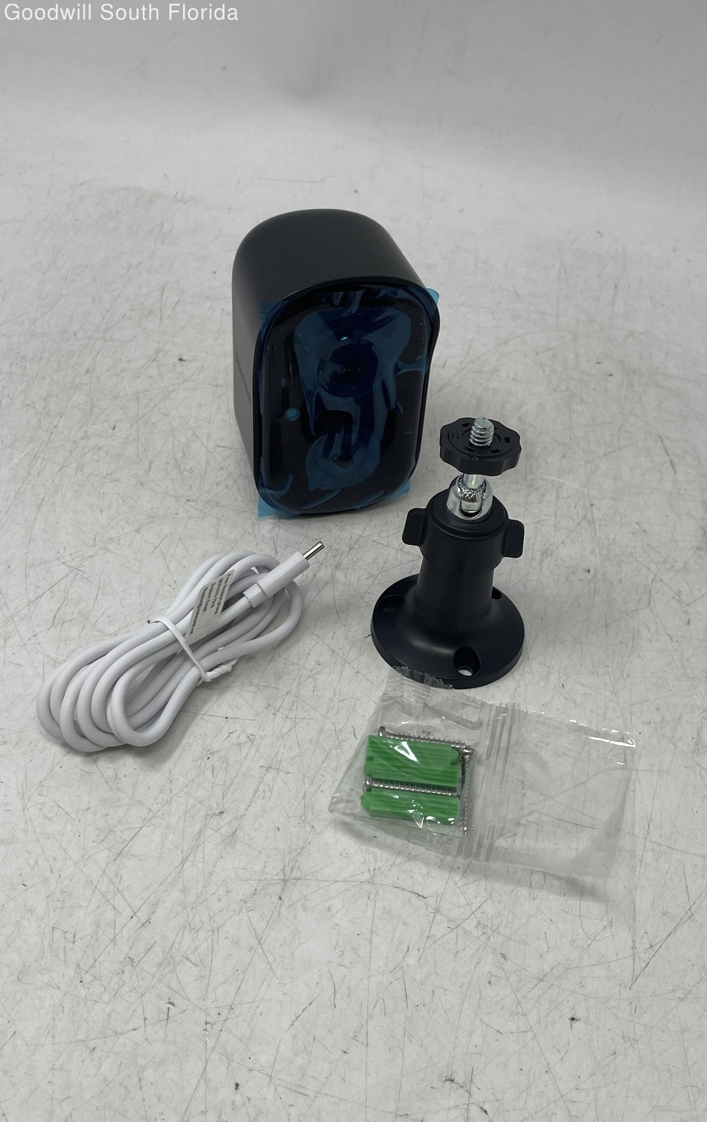 Vision Well CG65 Black Smart Battery Security Camera With Box Not Tested