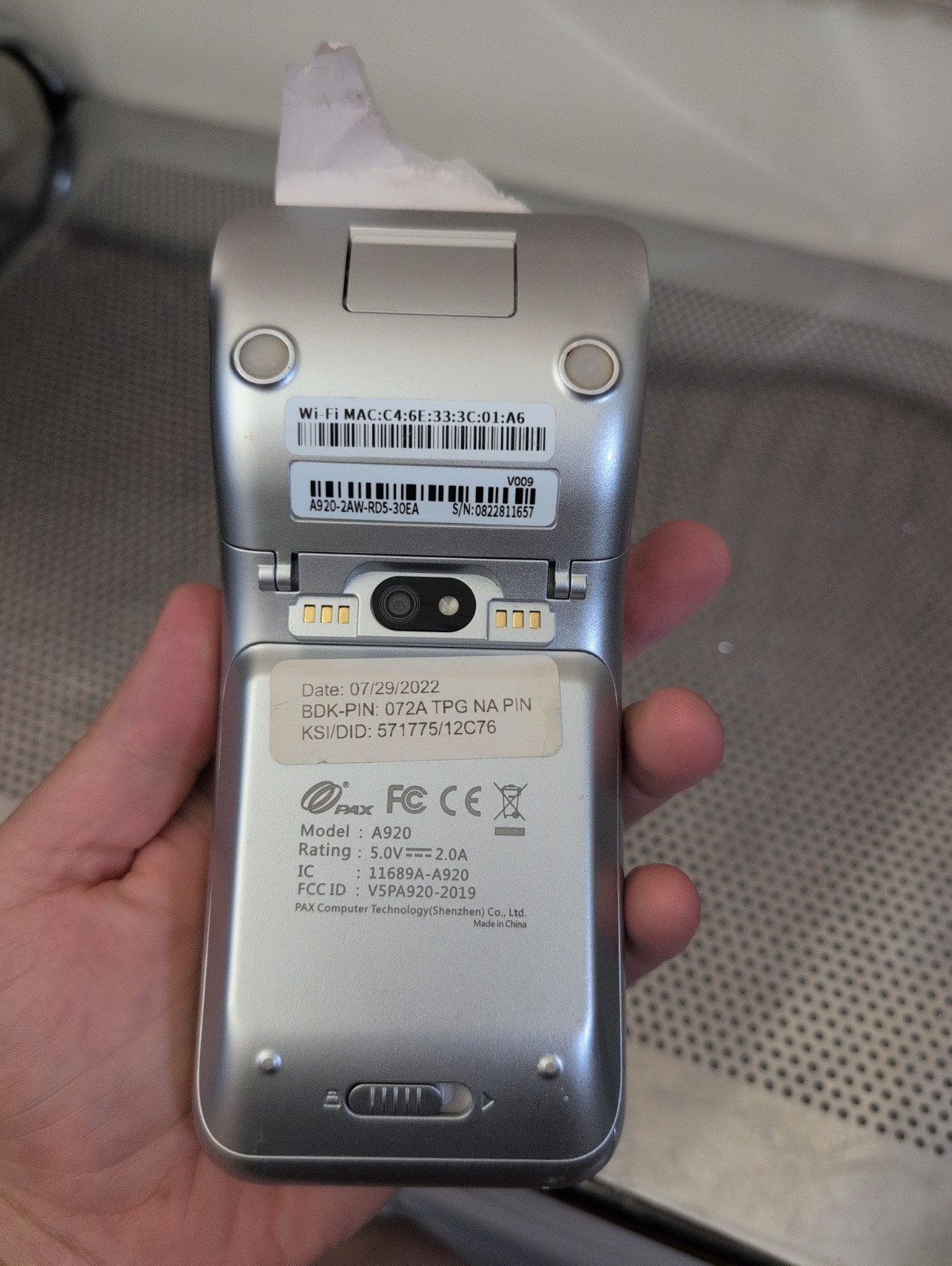 PAX A920*POWERS ON