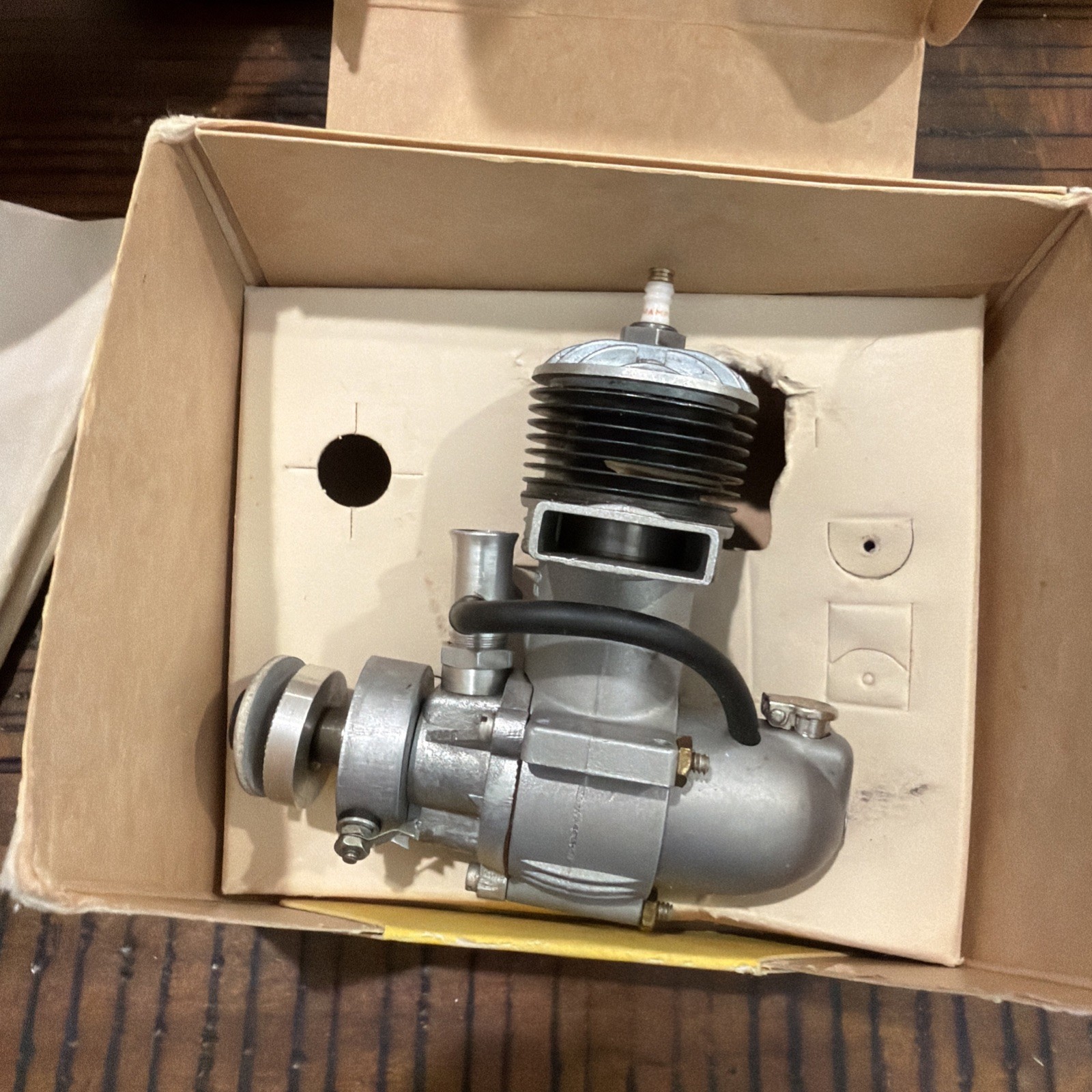 Forster "35” R Ignition R/C Airplane Engine -Made by RJL Industries -NIB