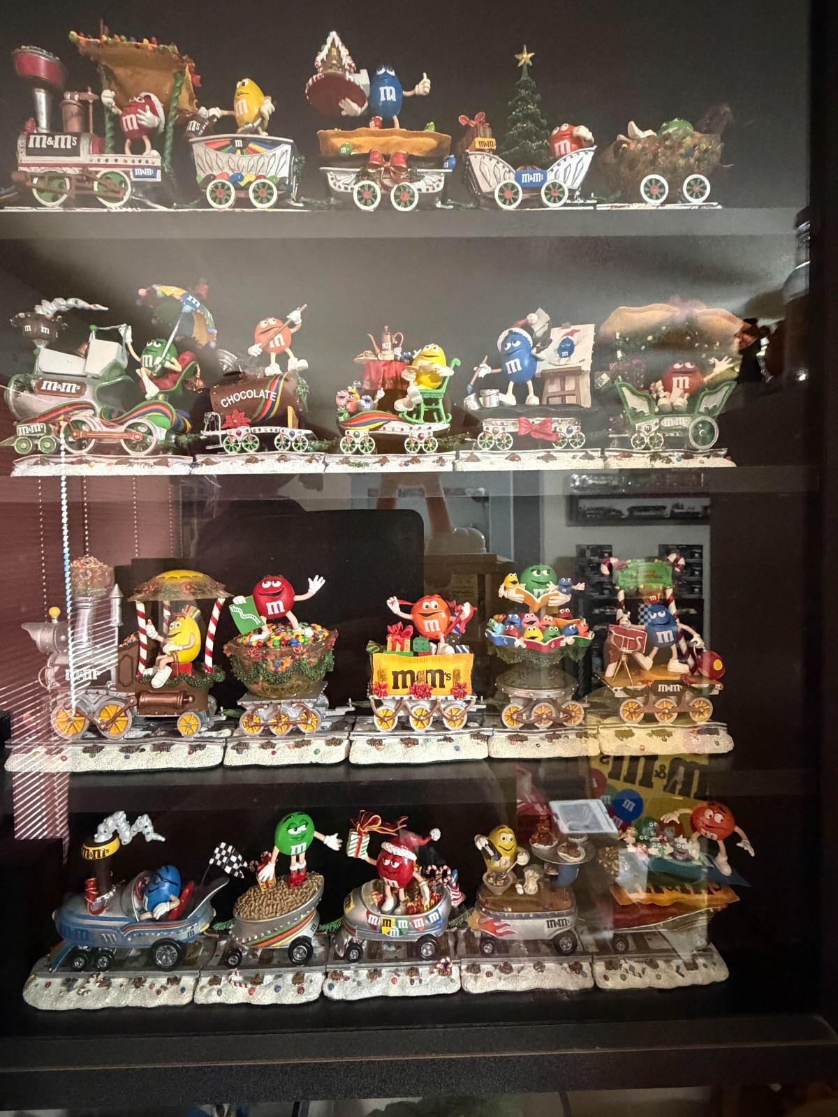 m m collectibles