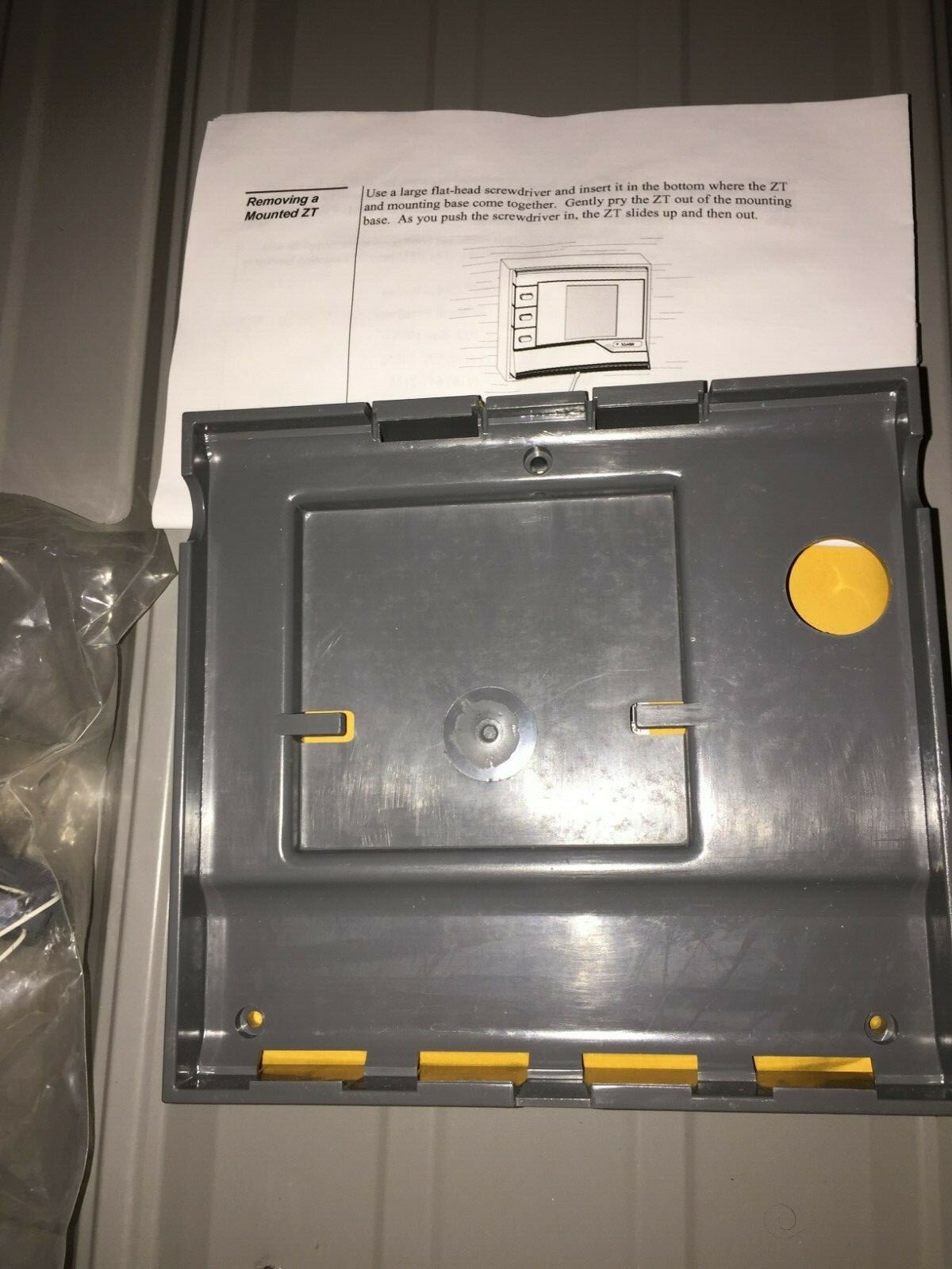 Johnson Controls AS-ZTUWMB-0 Wall Mount Base Assembly