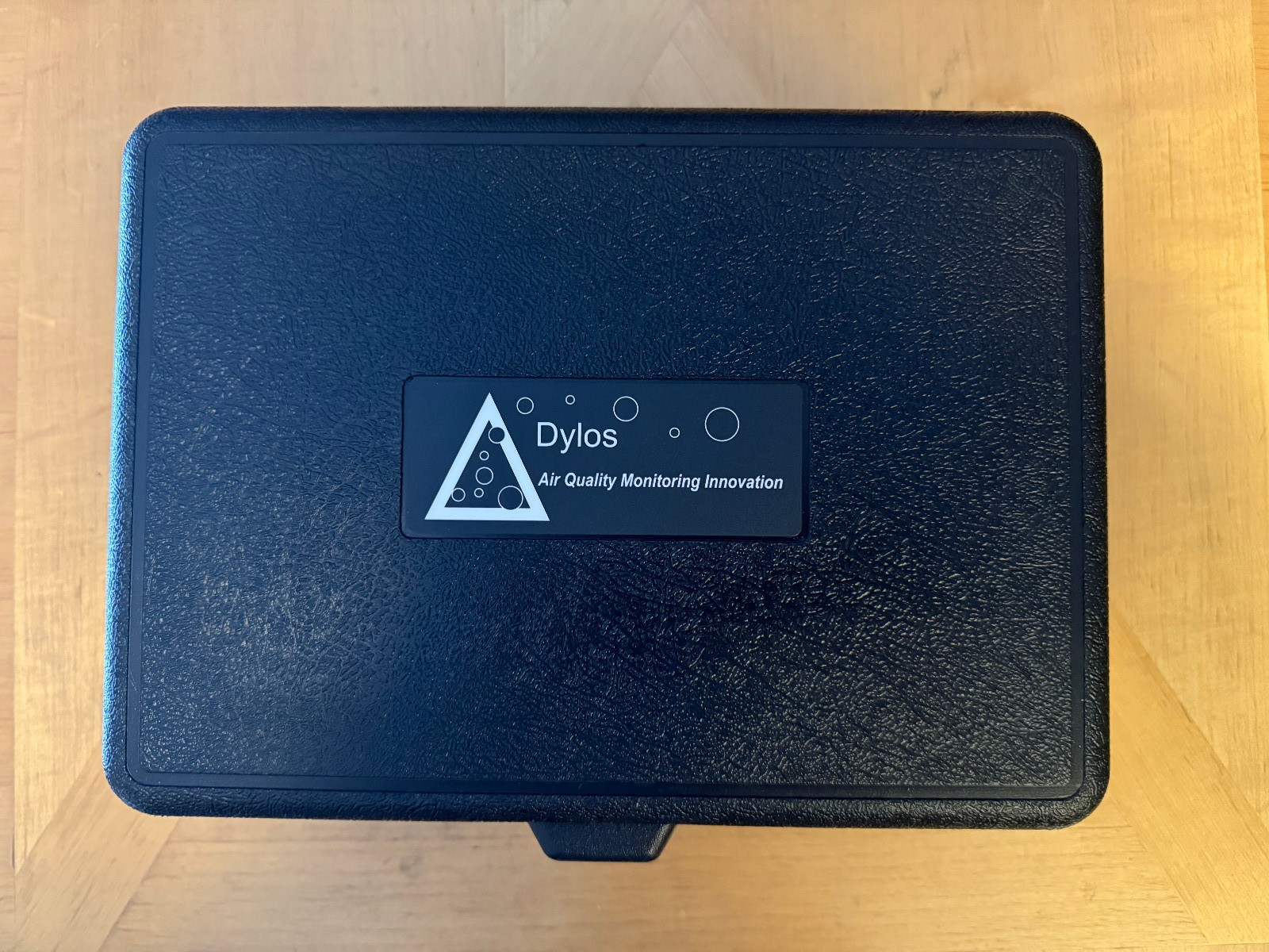 Dylos DC1700 Black Portable Indoor Air Quality Monitor w/ Charger & Case