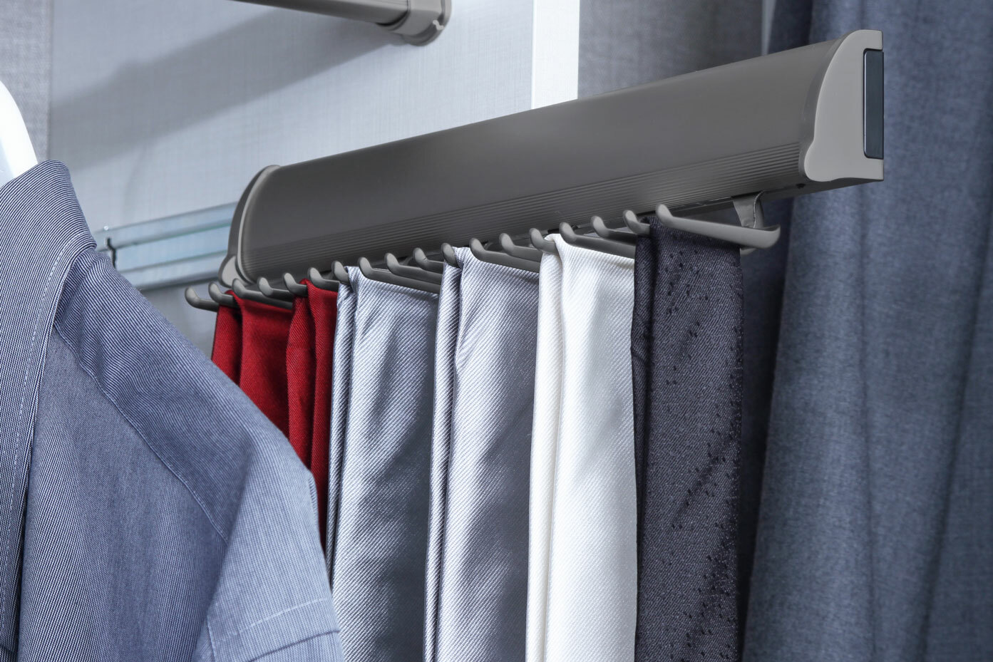TAG Hardware Elite Tie RACK 14" Fully Extendable Metal Closet TIE Storage Holder