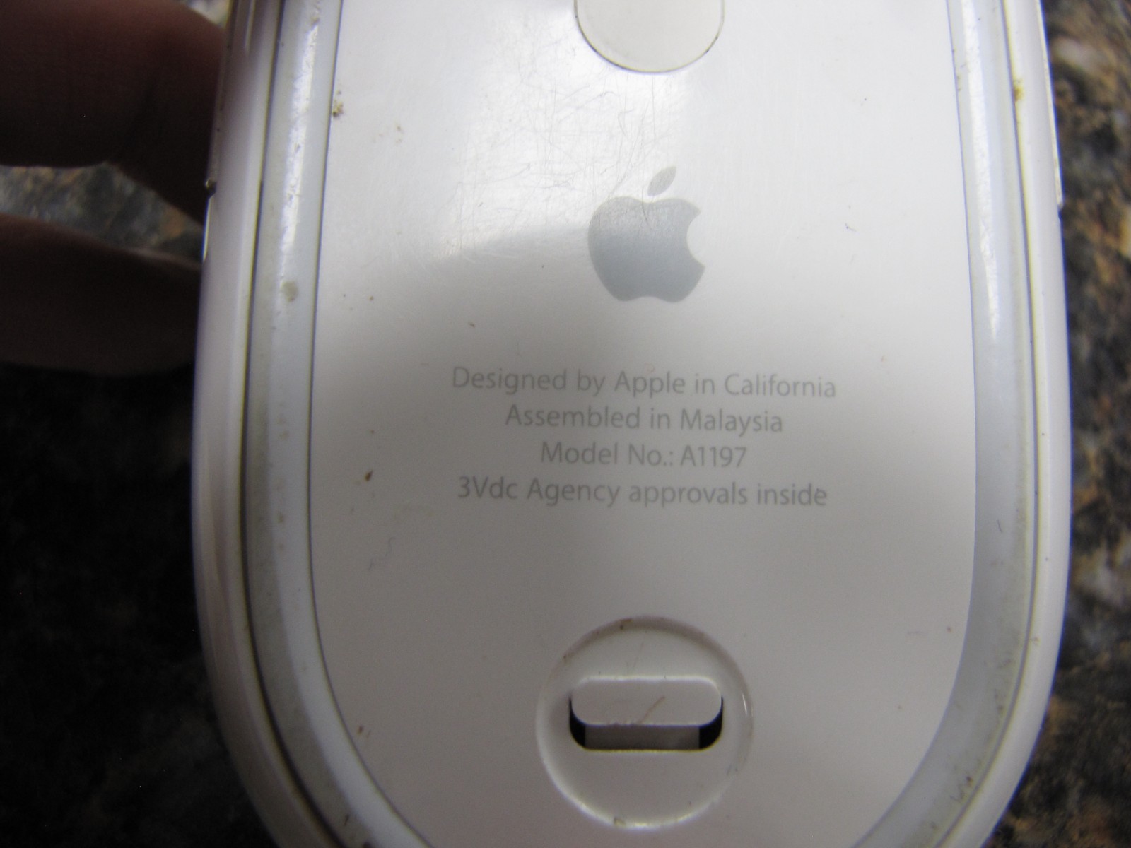 Vintage Apple A1016 Wireless Keyboard & Apple A1197 Mouse - White