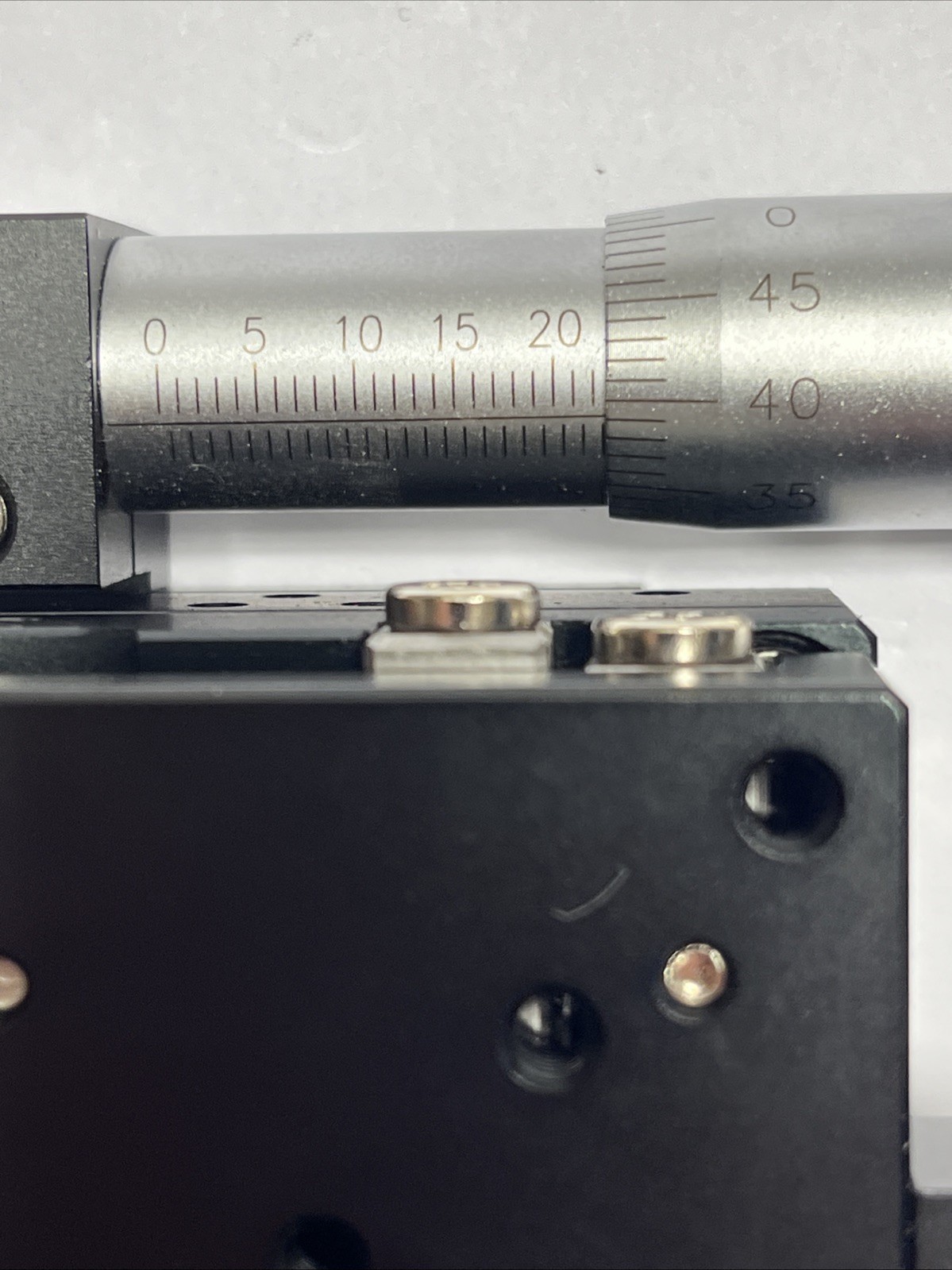 NuAES TSY100-AR-40 Micrometer Stage
