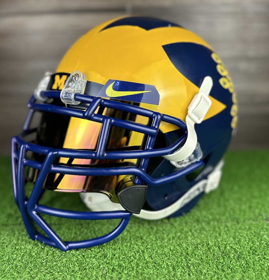 MICHIGAN WOLVERINES Schutt Full Size Adult Medium  Helmet Vintage