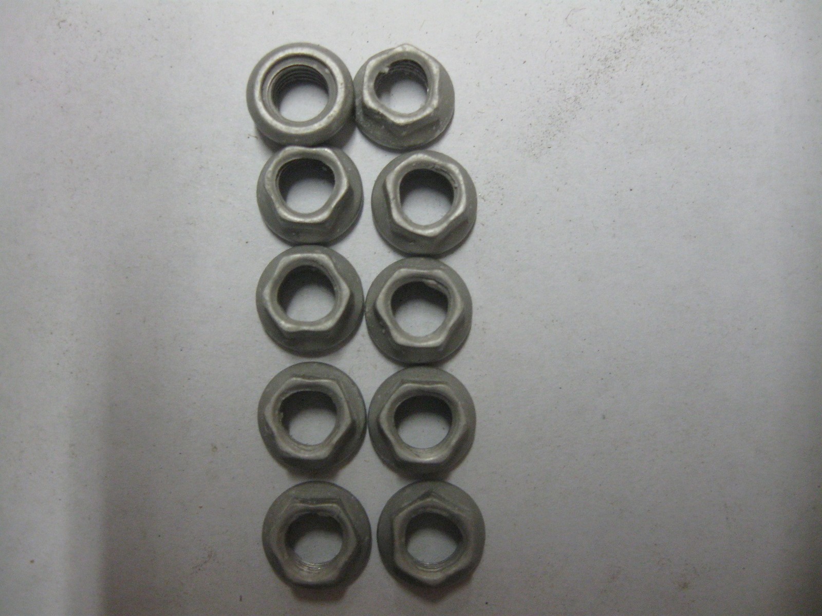 Bag of 400 / Industrial, NUT,SLCK,HEX, 28 UNF,3B,1/4-28,0.309IN - P/N: KFN624N4