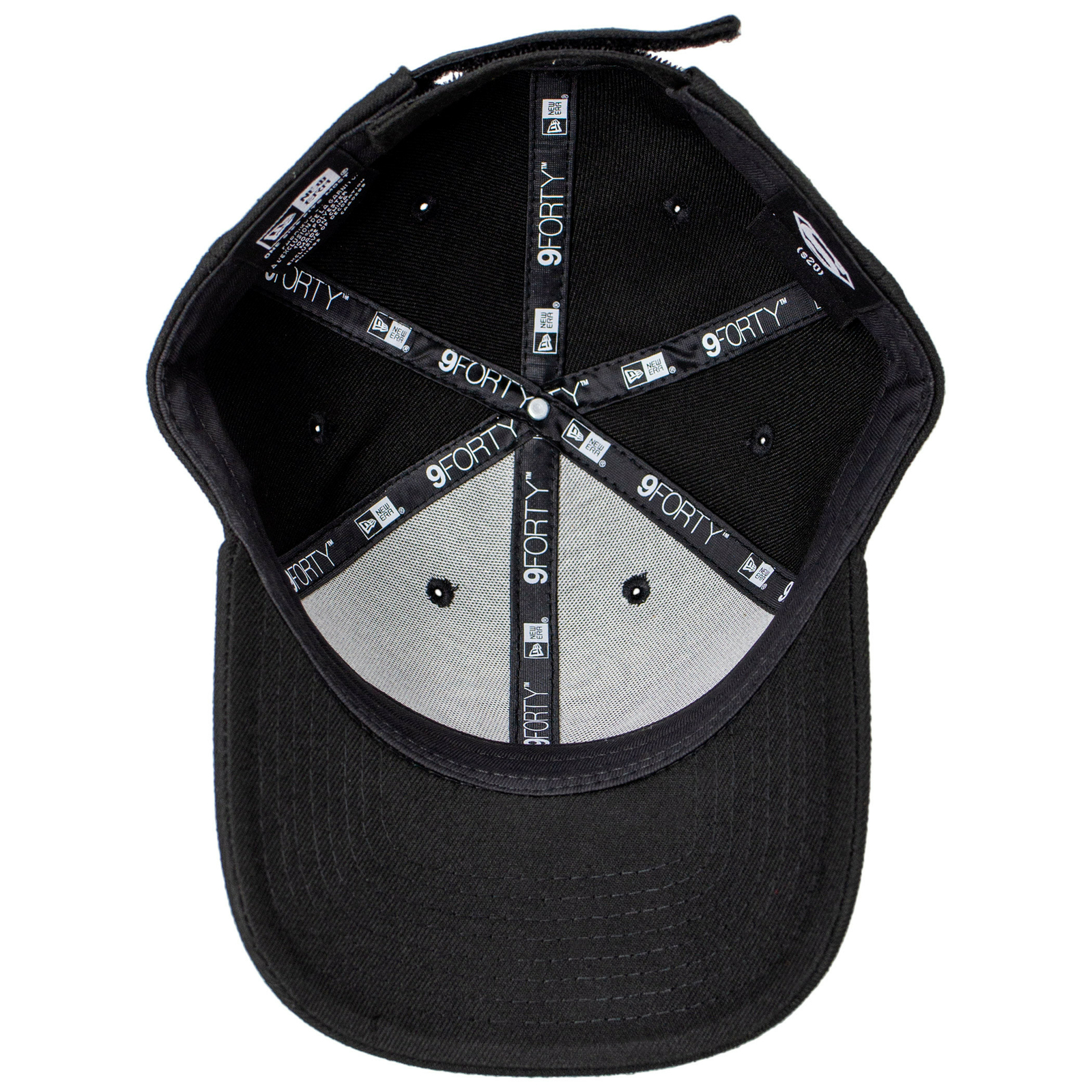 Superman Silver Symbol New Era 9Forty Adjustable Hat Black