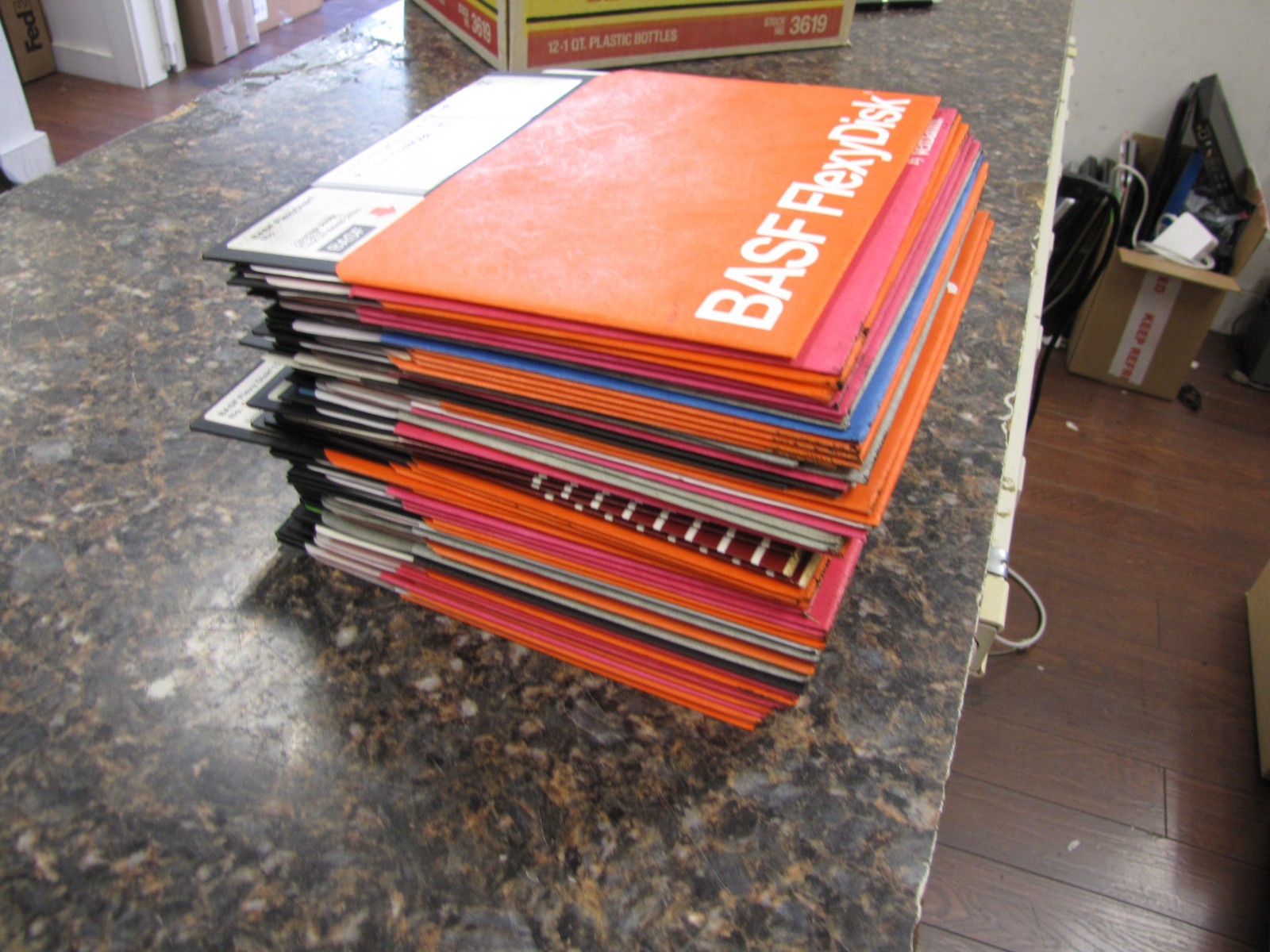 BIG Lot (63) 5.25" Floppy Disks CPM DBASE QUICK CODE MAIL CROMENCO MAG/BASE-NE30