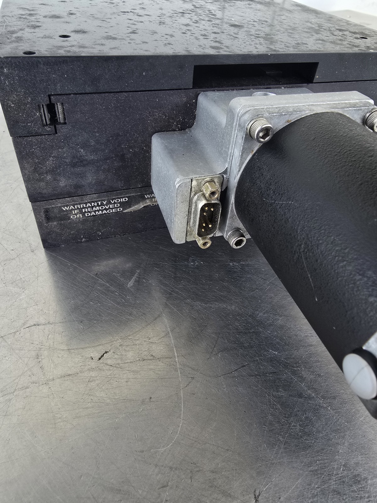 NEW ENGLAND TECHNOLOGIES I2 LINEAR STAGE POSITIONER AS-IS