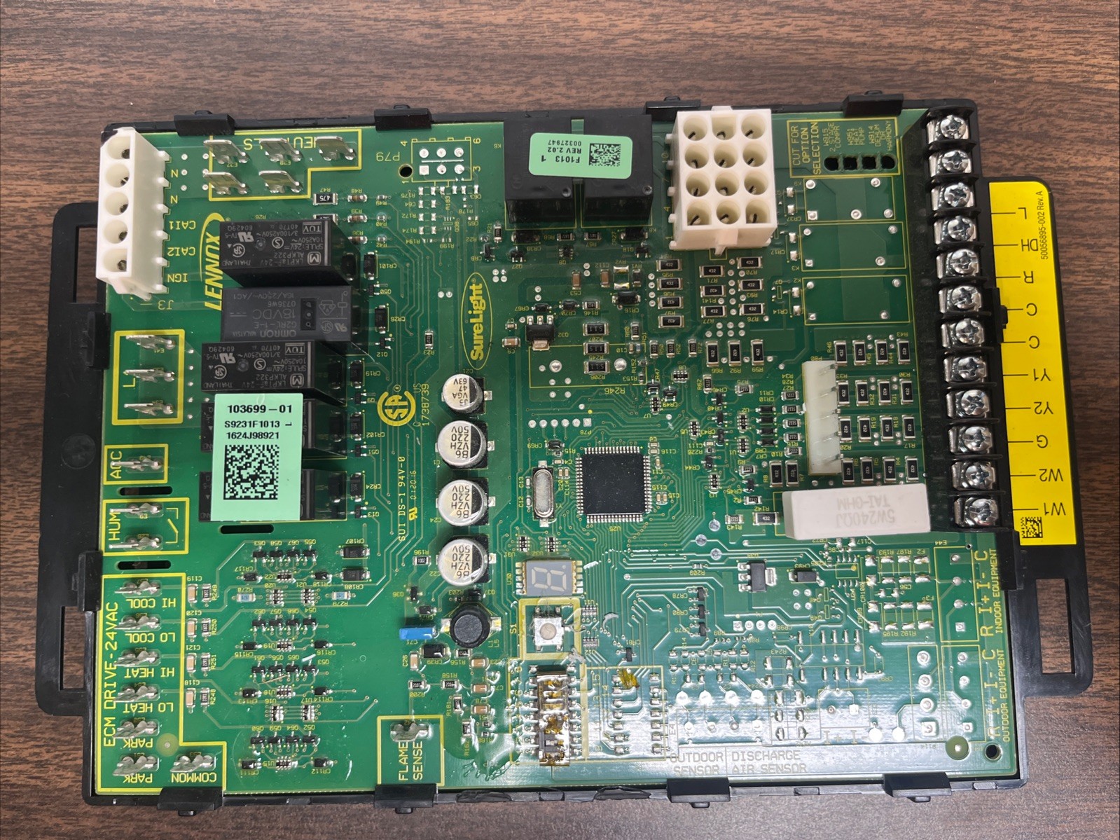 LENNOX S9231F1013 Furnace Control Circuit Board SureLight 103699-01