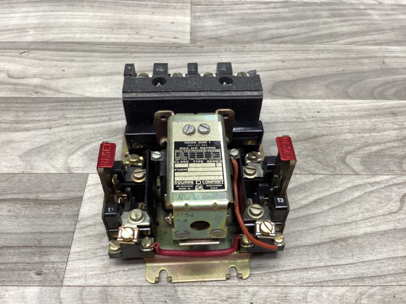 SQUARE D 8536 CO-3 SIZE 1 MOTOR STARTER110-115V COIL #16G179PR7*CO