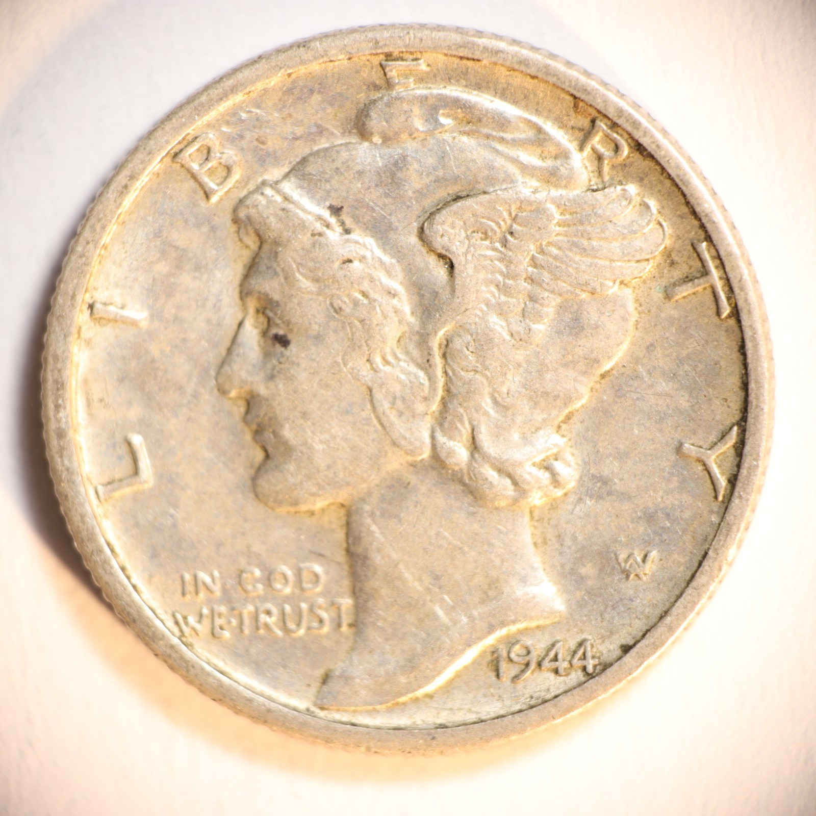 1944 D Mercury Dime 10C Cents Coin Silver, AU+!