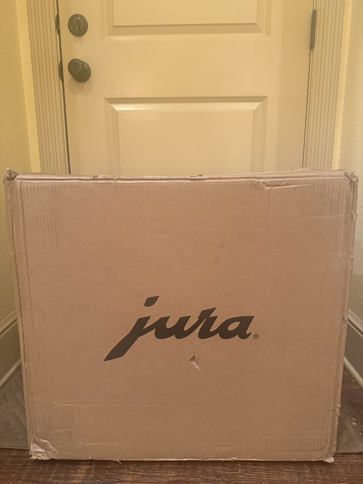 JURA Z10 Hot & Cold Brew in Aluminum White, Brand new And Sealed