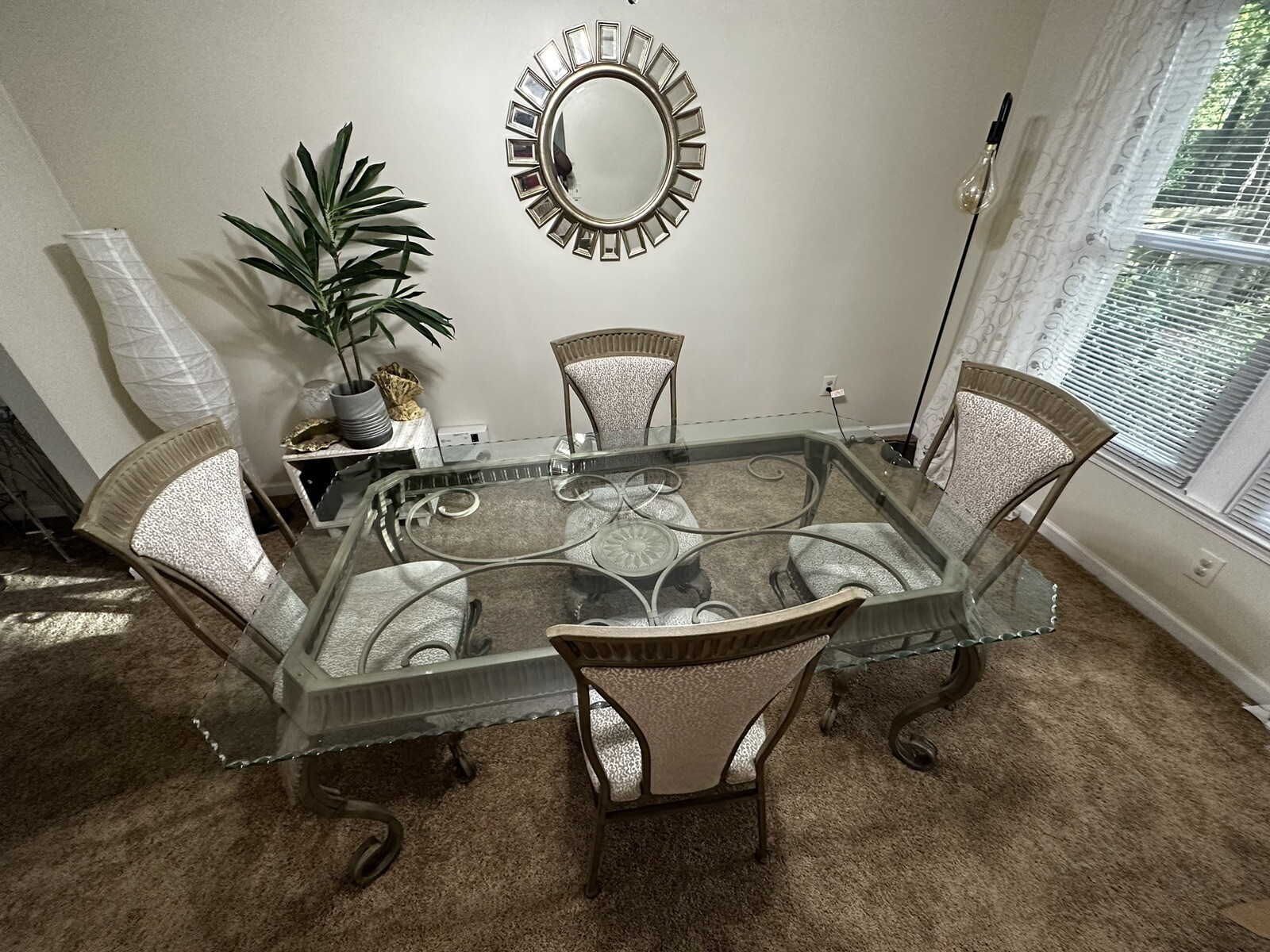 Dinner Table and  Chairs Set
