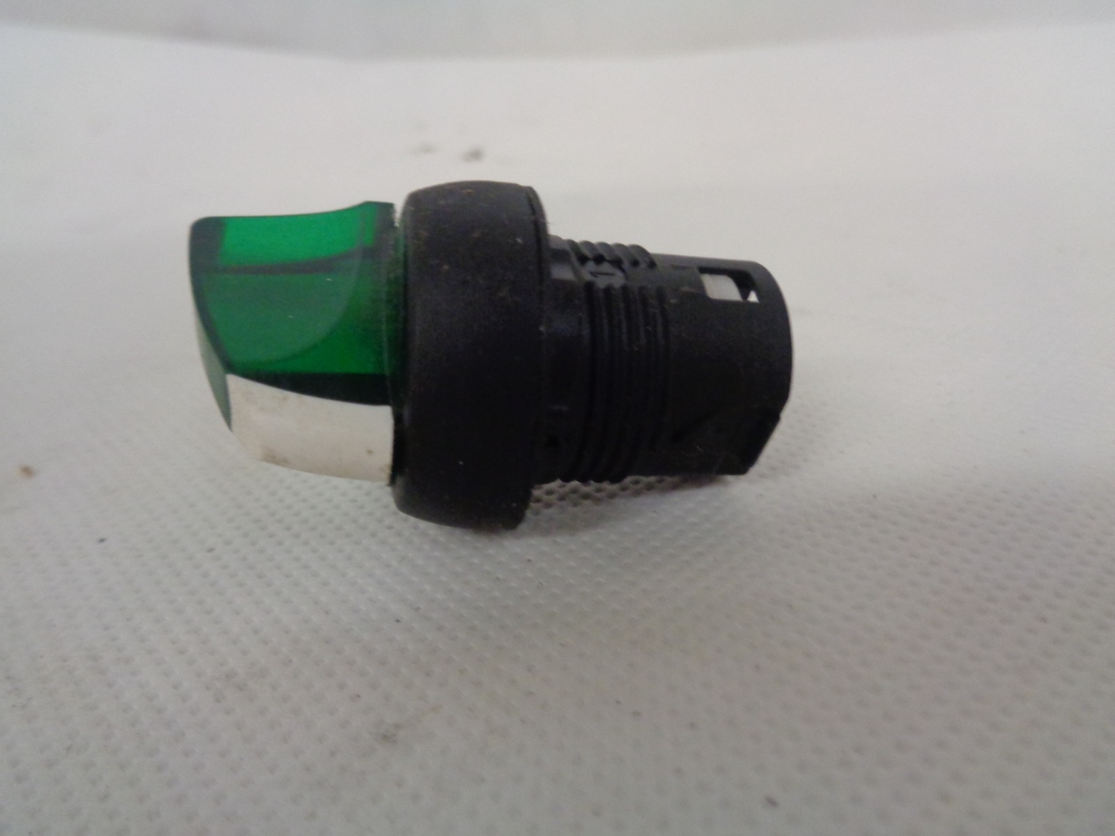 NEW ALLEN-BRADLEY 2-POSITION SPRING RETURN SELECTOR SWITCH ACTUATOR GREEN KNOB