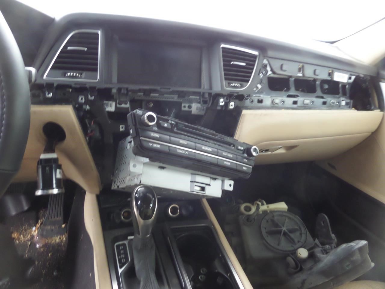 2015 Genesis Air Shutter