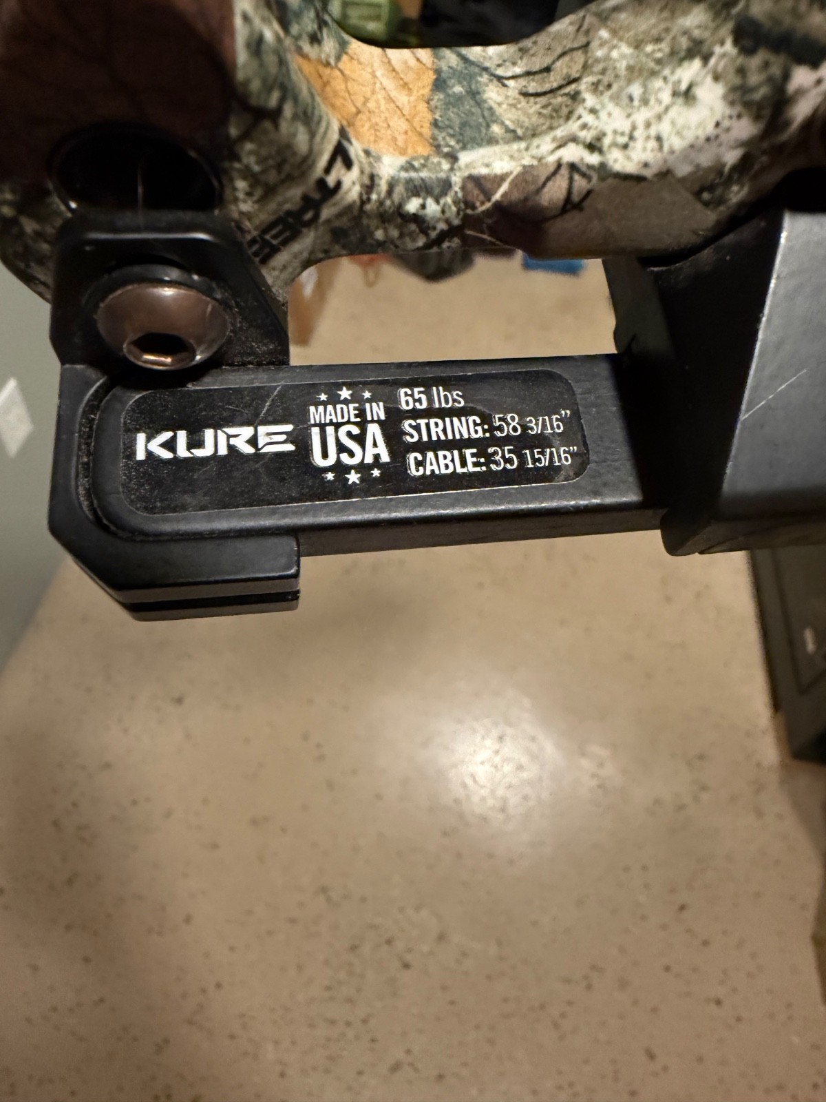 elite kure compound bow 23-30” draw 65 lbs