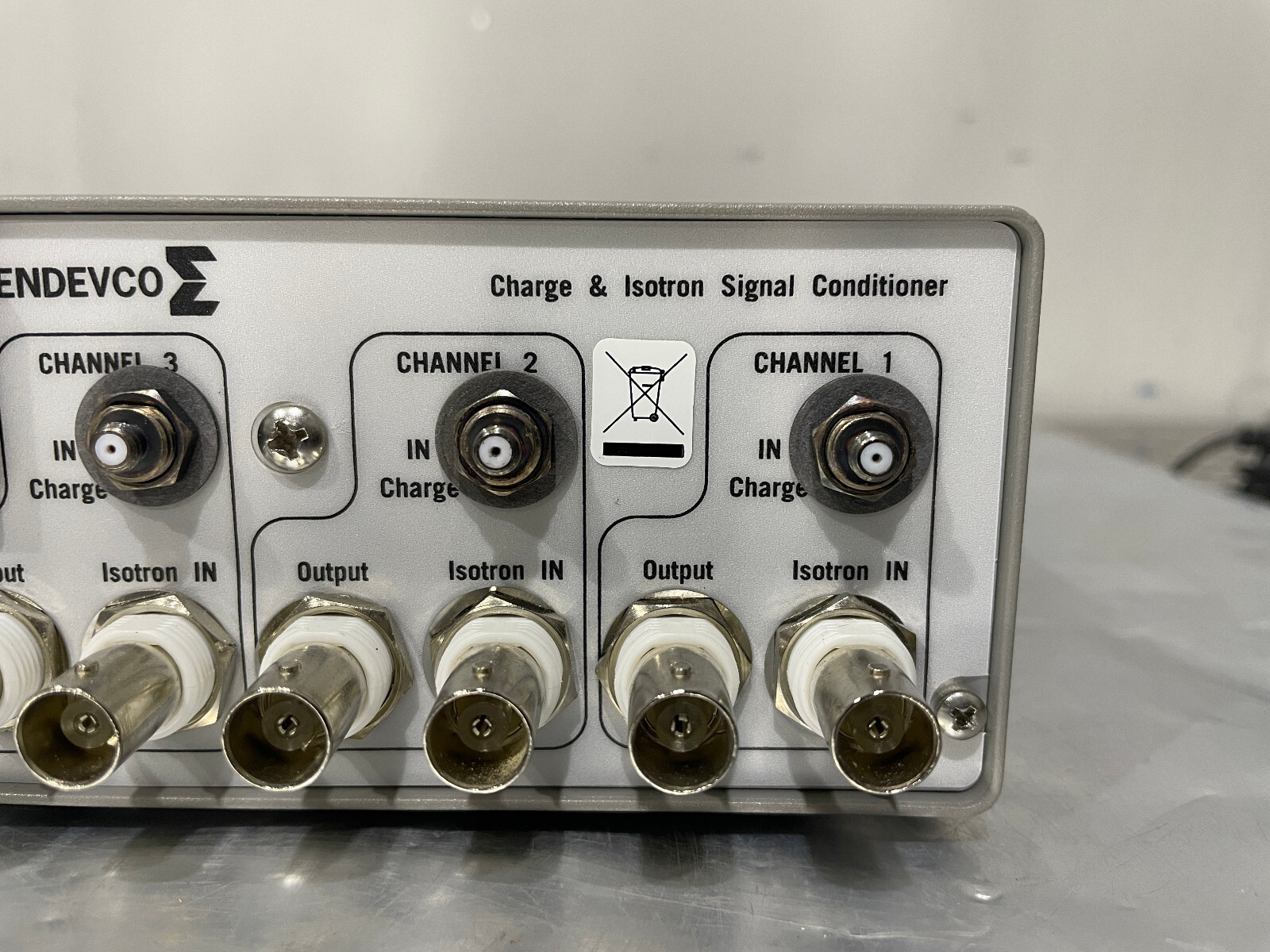 Endevco Model 133 Charge & Isotron Signal Conditioner