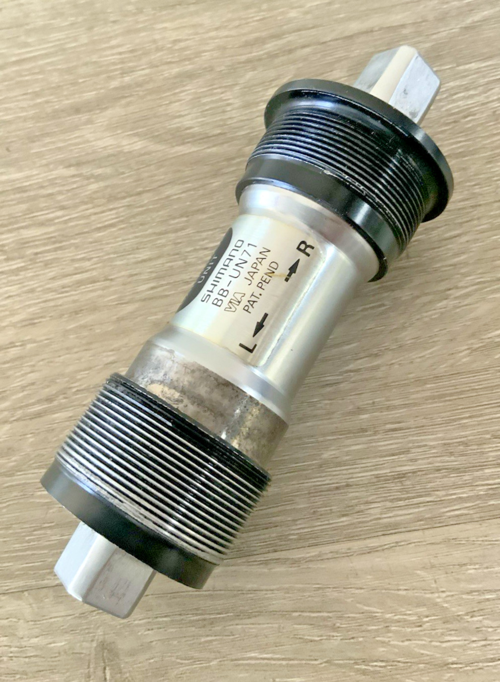 SHIMANO SEALED BOTTOM BRACKET 68-115 MM BRITISH MODEL UN71