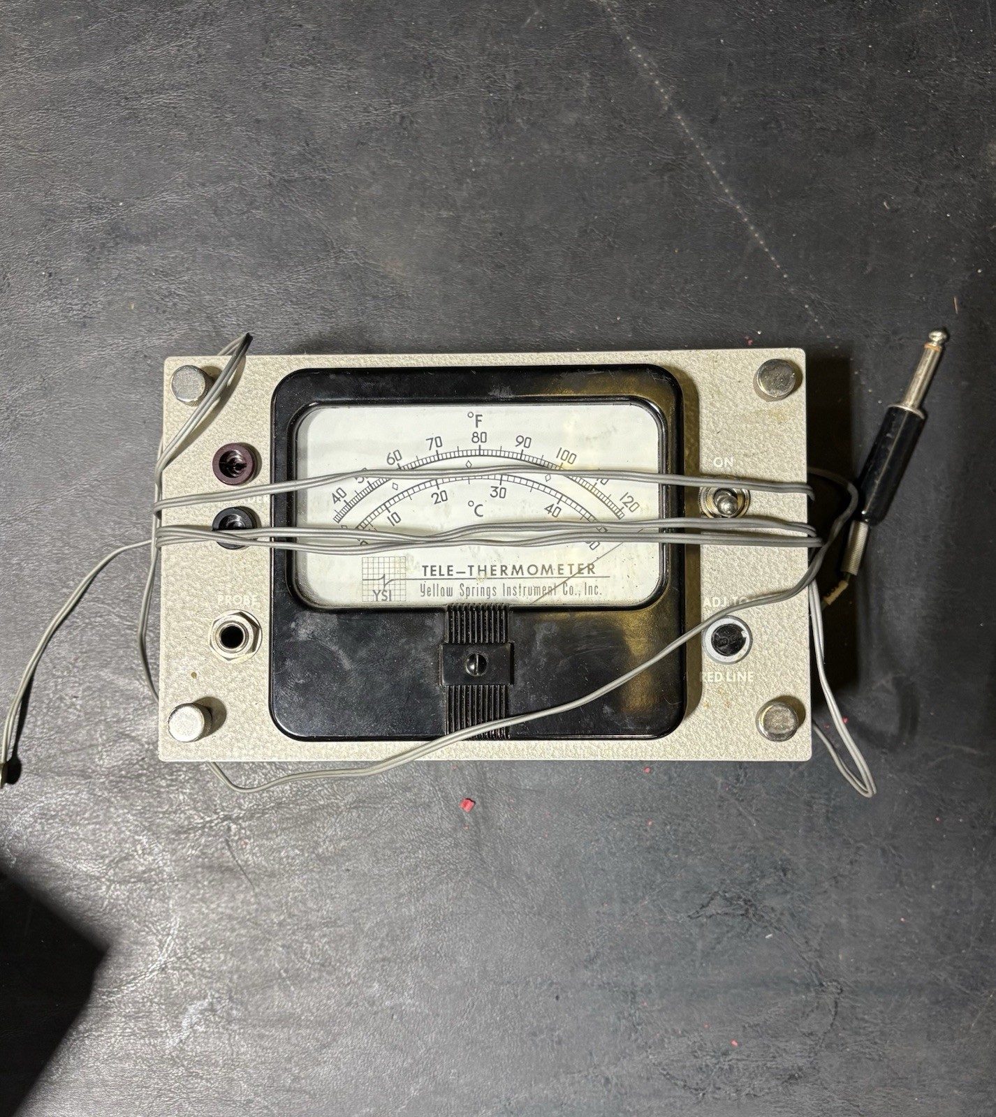 Yellow Springs Instrument Co., Inc. TELE-THERMOMETER Analog Panel Meter