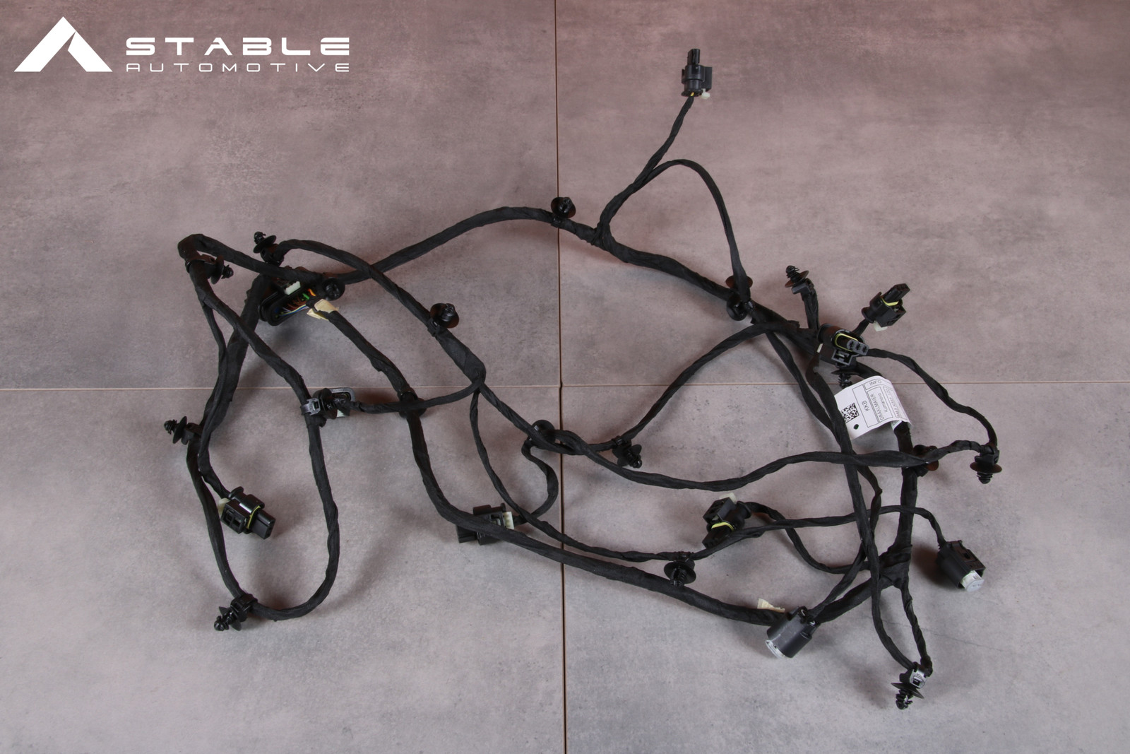 BMW 7' G70 i7 REAR BUMPER WIRING HARNESS INSTALLATION PDC 5A74568