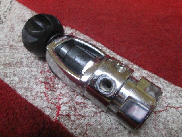SCUBA DIVING PRE-OWNE GENESIS ORIGIN FIRST STAGE REGULATOR VERY GOOD CONDITION!
